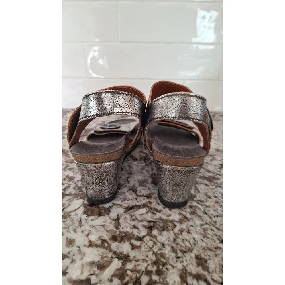 Taos Footwear measurements heel